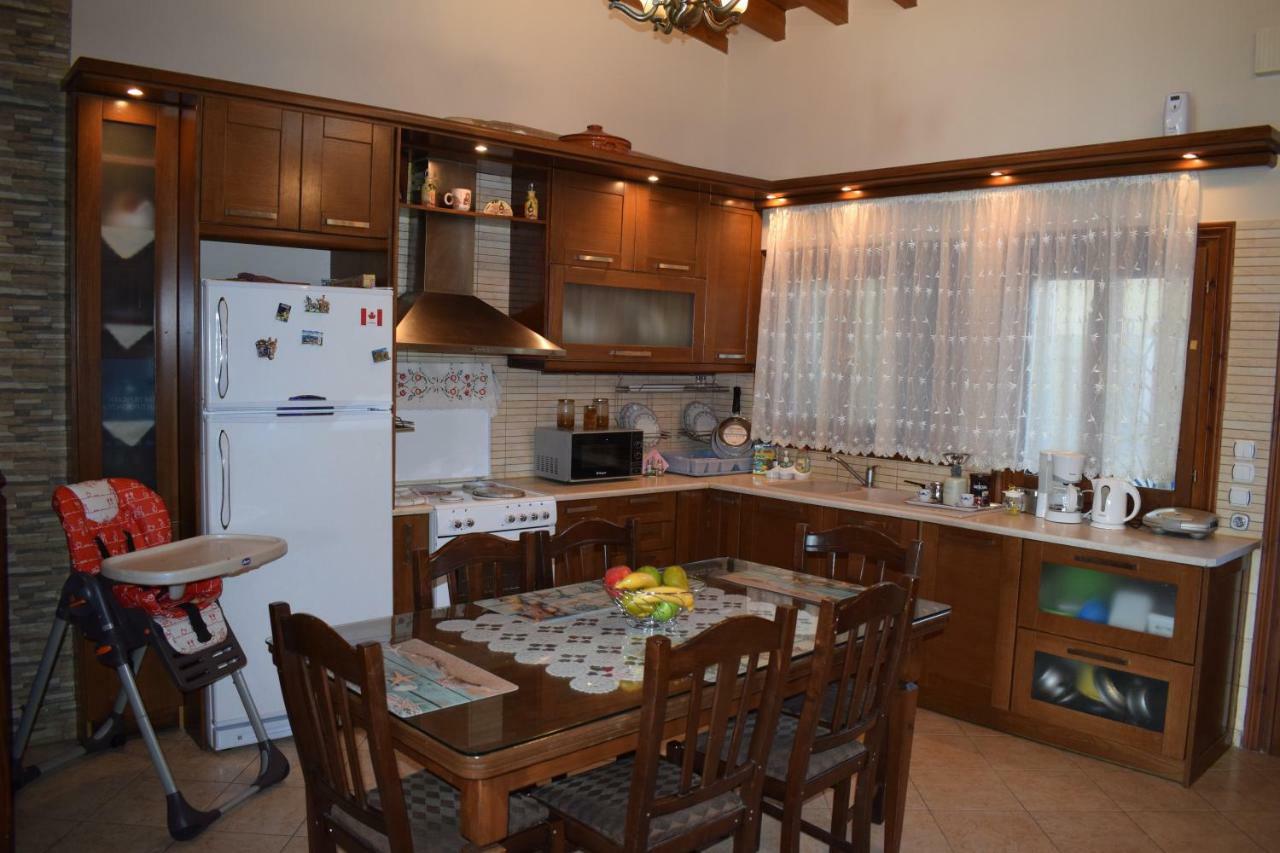 Dimitris Constantinou Villa Sourpi Екстериор снимка