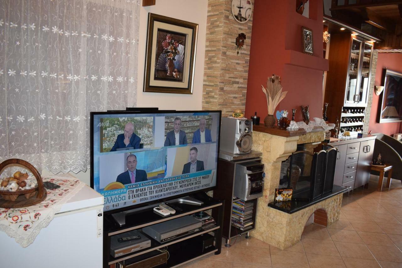Dimitris Constantinou Villa Sourpi Екстериор снимка